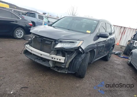 2019 Honda Pilot Touring z USA, uszkodzony, nr VIN 5FNYF6H60KB033713